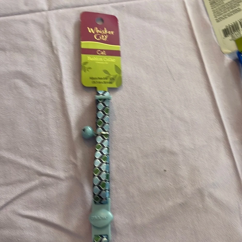 Blue cat collar
